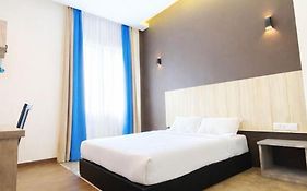 Karang Timur Hotel